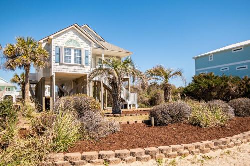 Sea Glass by Oak Island Accommodations - photo 3
