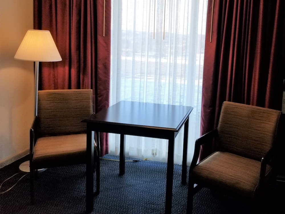 Ramada by Wyndham Washington - photo 3
