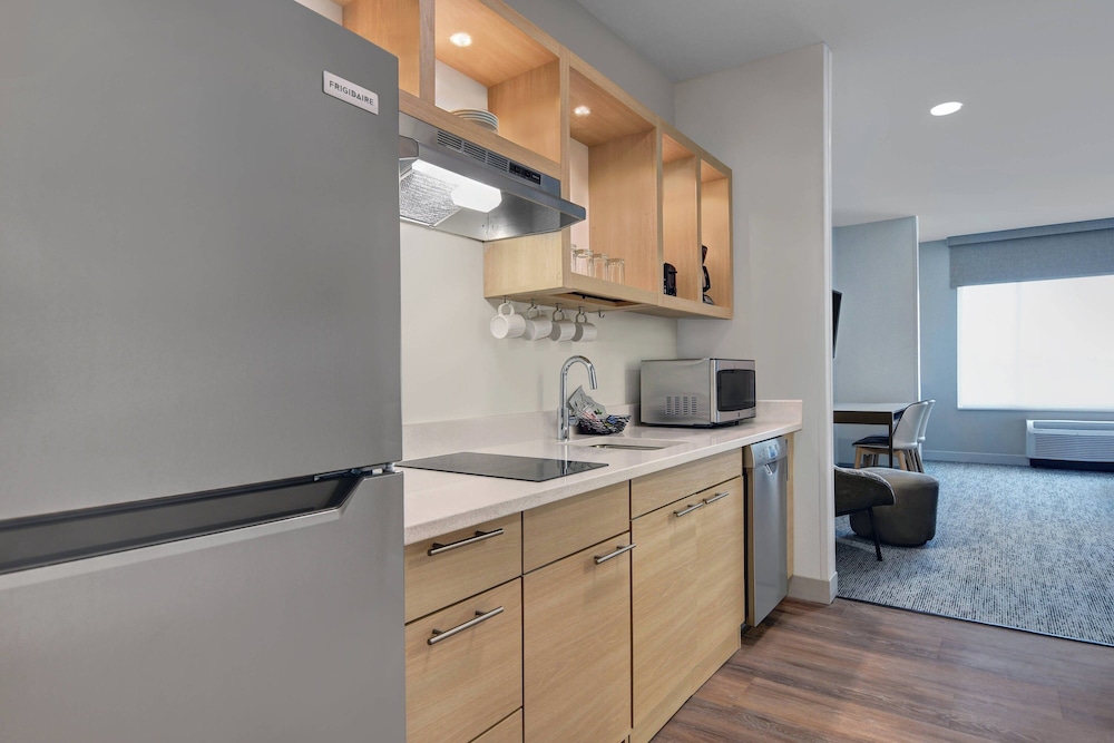 TownePlace Suites by Marriott Sumter - photo 11