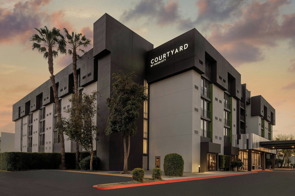 Courtyard San Jose Airport in San Jose, United States
