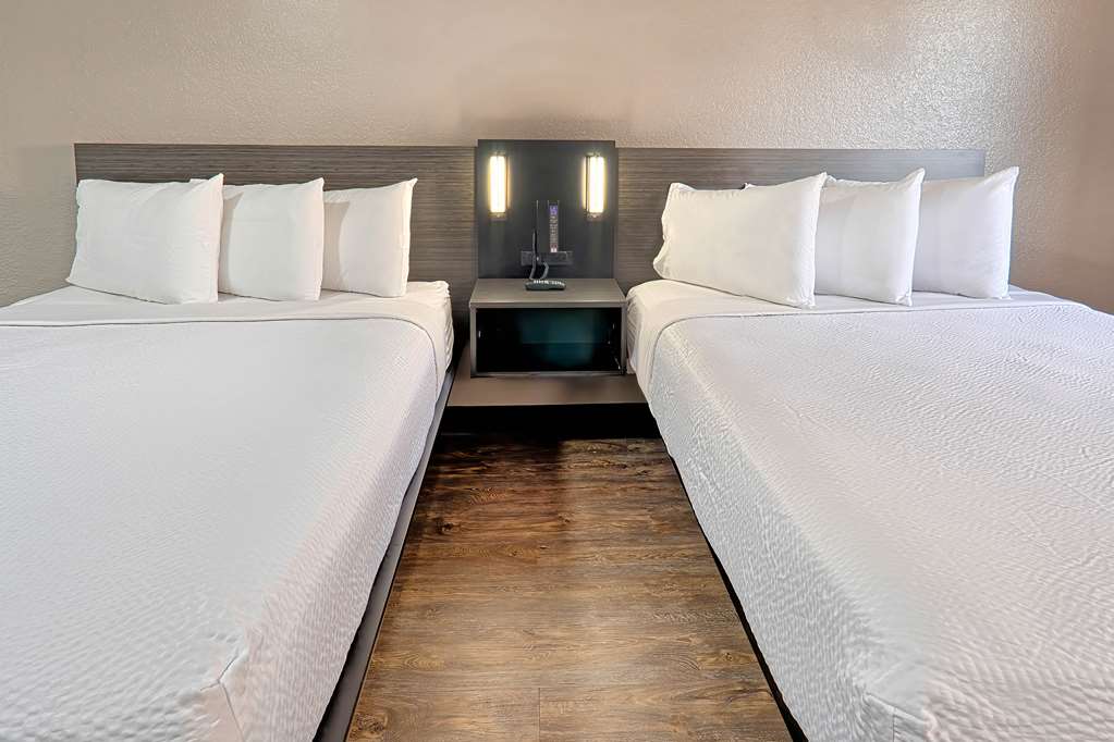 Motel 6 Lancaster CA - photo 6