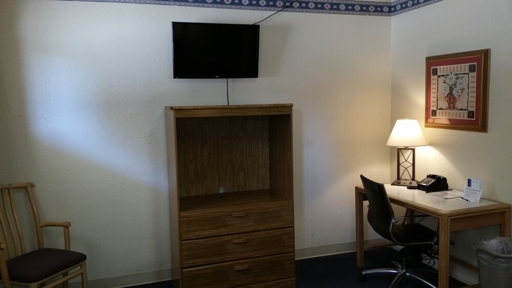 Rode Inn Motel - photo 18