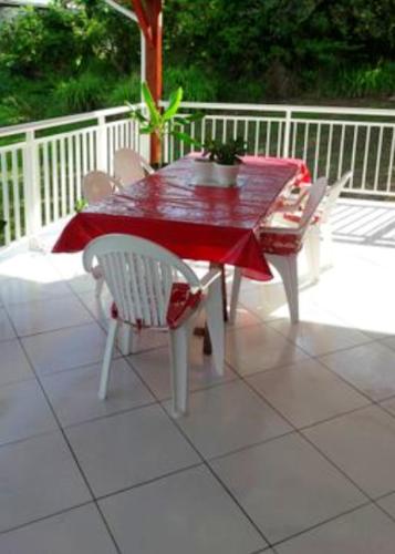 Maison de charme avec vue sur mer et montagne à Vieux Habitants — 4-Star Luxury Hotel in Vieux-Habitants, Guadeloupe