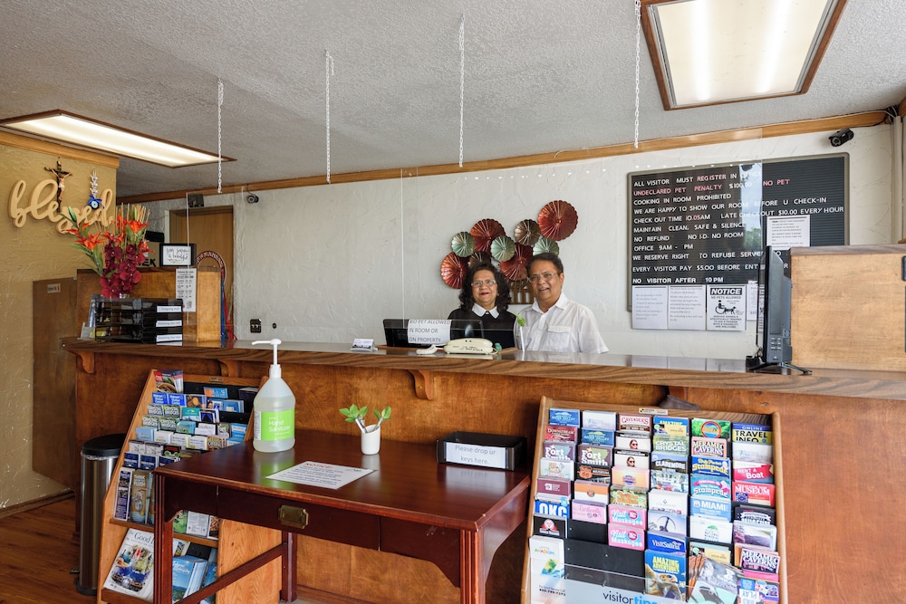 Guest Inn - carbon neutral hotel in Rogers
