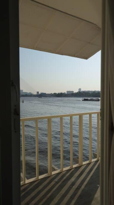 Riverfront house Chao phraya river Baan Rimphraya — 4-Star Luxury Hotel in Bangkok, Thailand