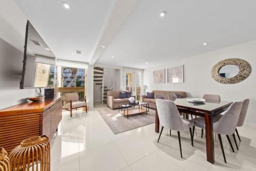 Amazing BahiaMar beachfront 2 steps from amenities in South Padre Island, United States