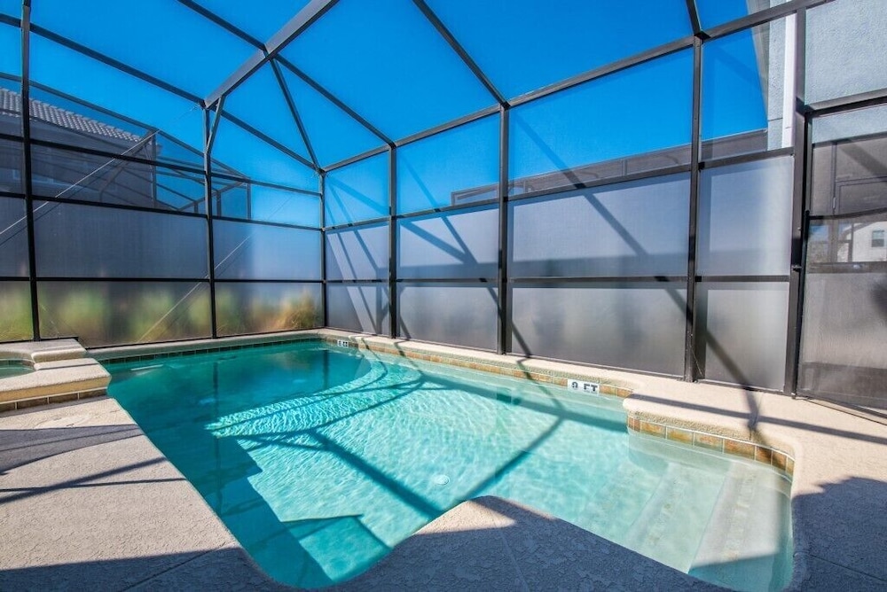5 Bedroom Resort Villa with Game Room & Pool - photo 8