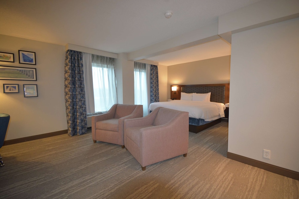 Hampton Inn Salem East Electric Road - photo 19