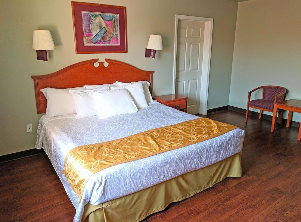 Americas Best Value Inn & Suites Gallup - photo 16