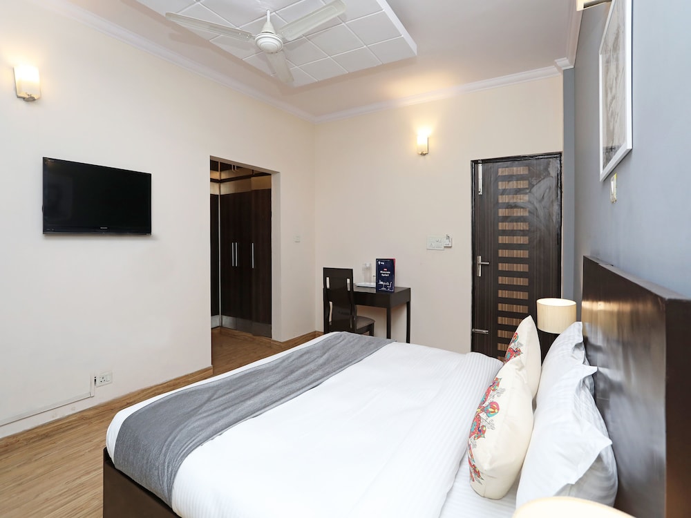 Oyo 11761 Whitepod Inn
