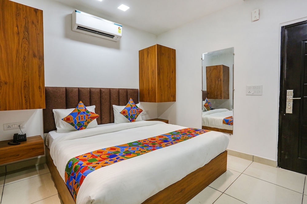 Fabexpress Shine Inn - last minute hotel in New Delhi