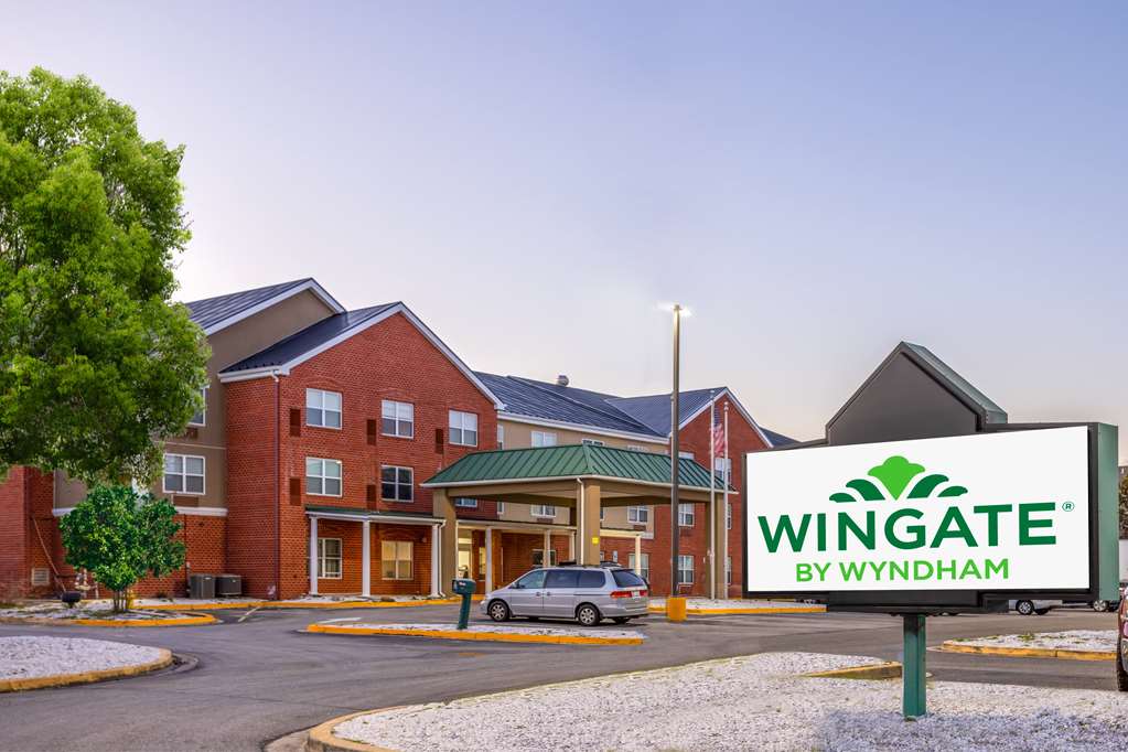 Wingate by Wyndham Waldorf Washington DC Area - photo 5