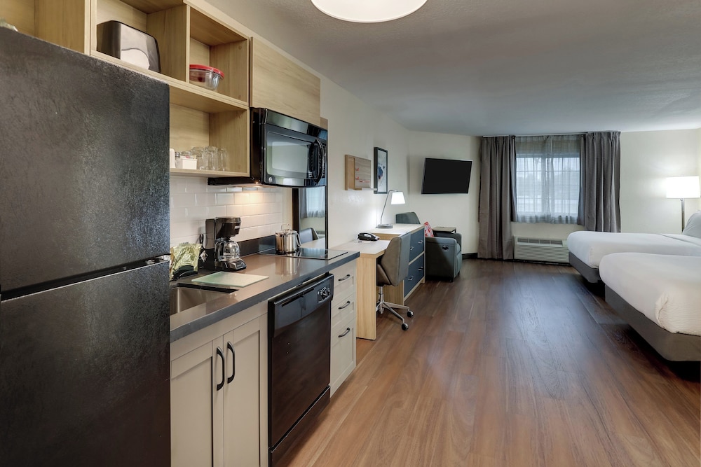 Candlewood Suites Lexington by IHG - photo 12