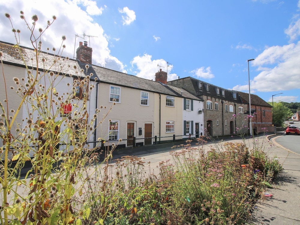 Moorhen Cottage — 4-Star Luxury Hotel in Ludlow, United Kingdom