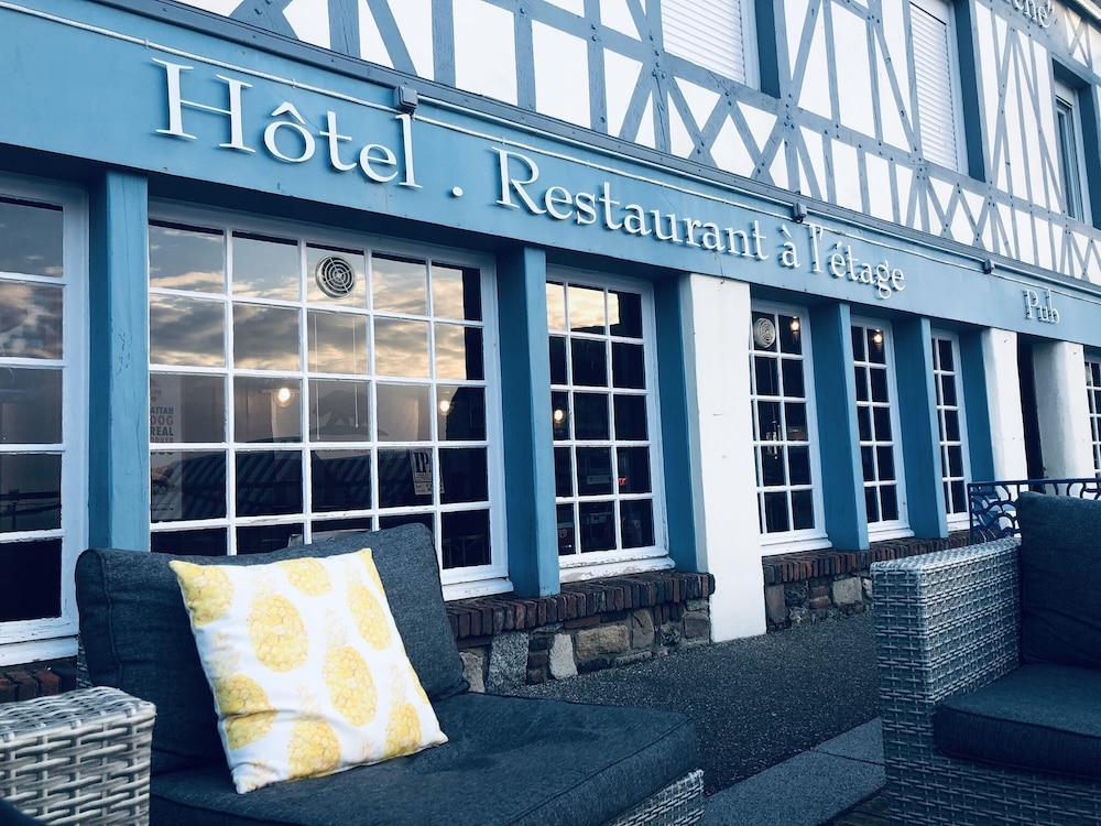 Hôtel Restaurant Pub La Sirène in Yport, France