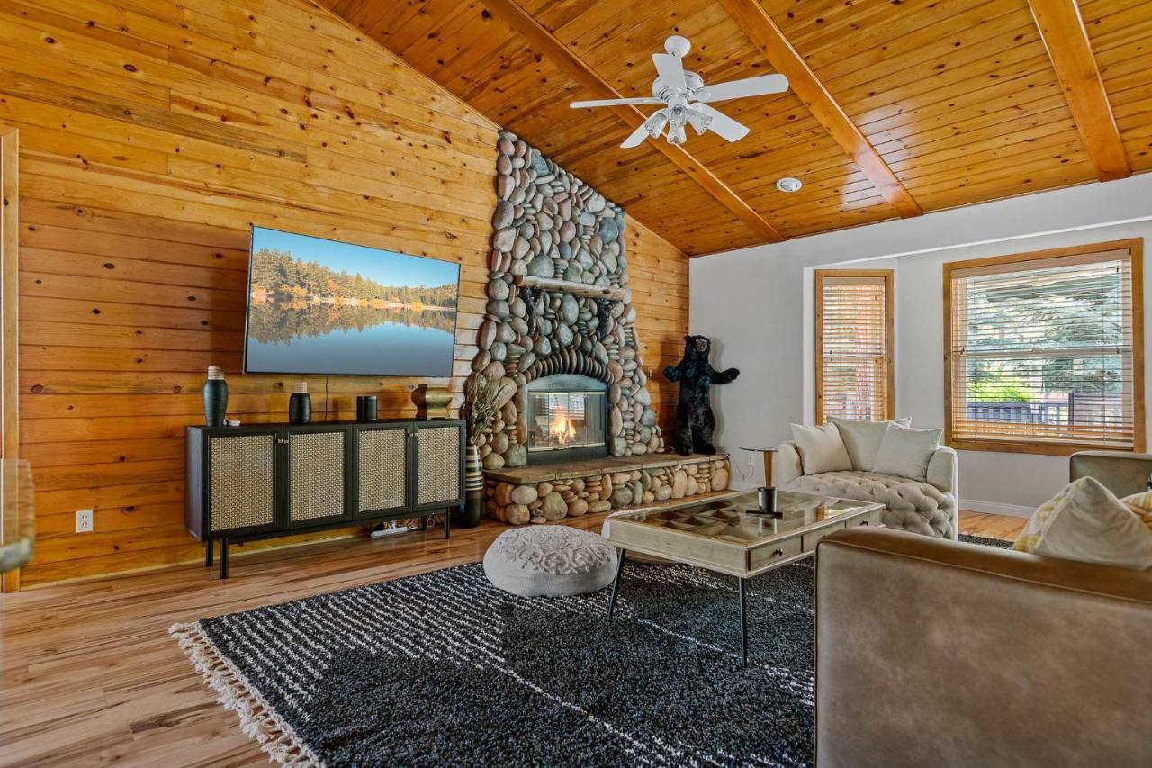 Luxurious Mountain Retreat Whot Tub & Fireplace