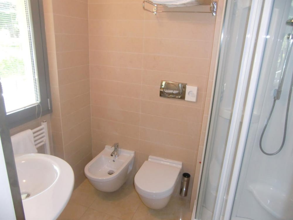 Beach Hotel Du Lac — Malcesine — photo 4