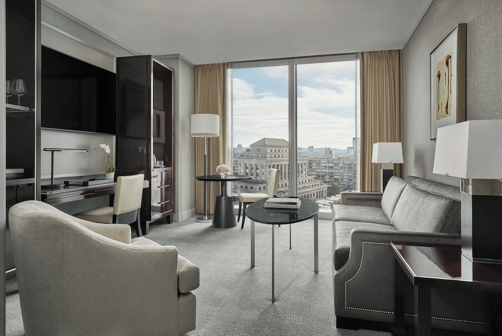 Four Seasons Hotel One Dalton Street Boston - photo 34