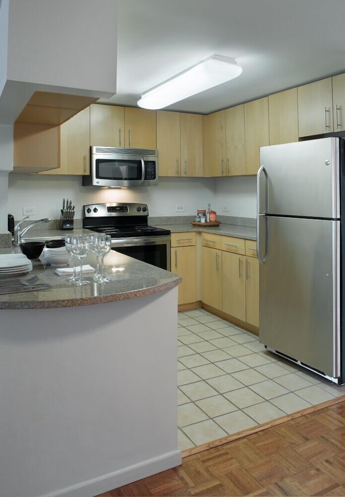 Furnished Quarters at Grove Pointe - photo 6
