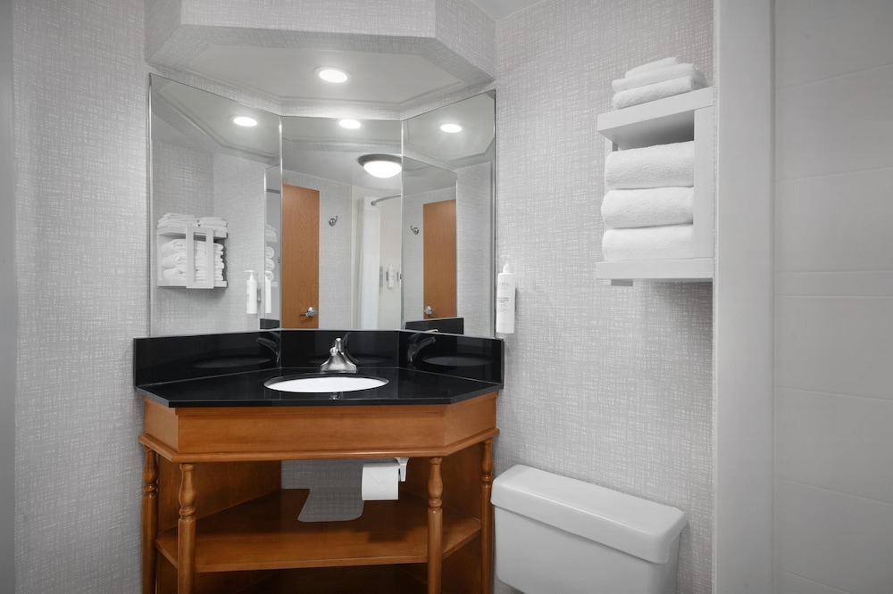 Hampton Inn Pittsburgh Greentree - photo 17