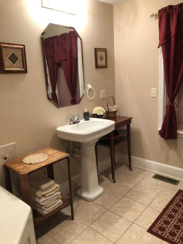 First Deadwood Cottages - photo 25