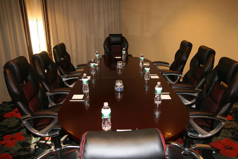 Hampton Inn Jericho Westbury - photo 78