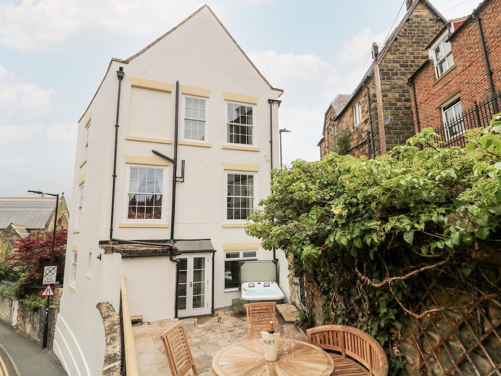 Trillo House — 4-Star Luxury Hotel in Whitby, United Kingdom