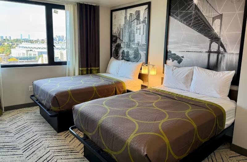 Super 8 by Wyndham Bronx Near Stadium - photo 7
