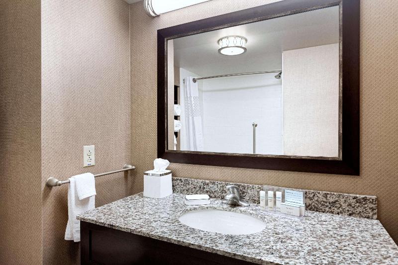 Hampton Inn Lewiston Auburn - photo 123