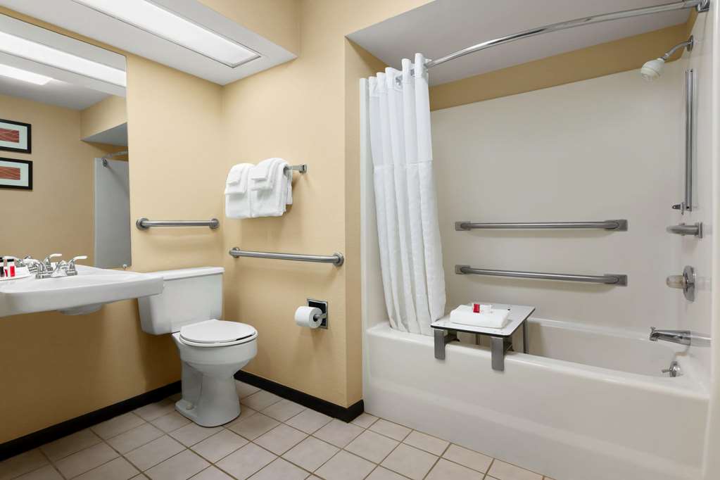 Baymont by Wyndham Rocky Mount - photo 12