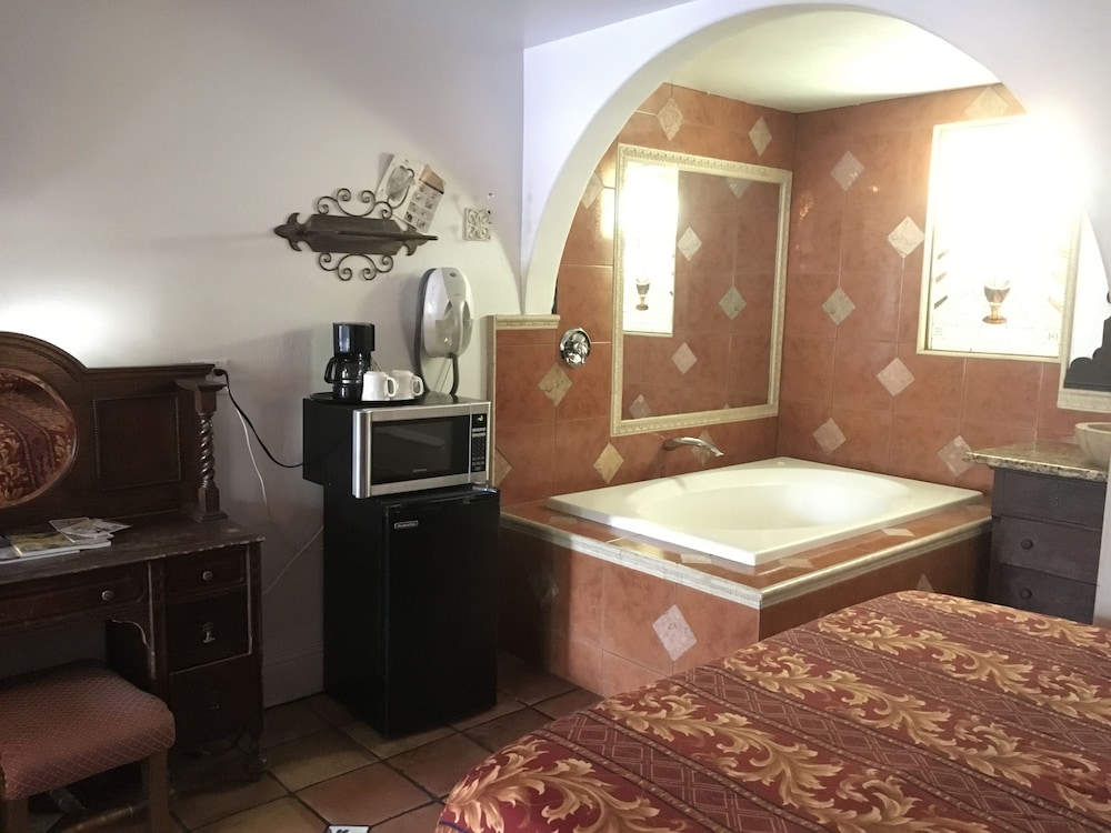 Chantico Inn - photo 22