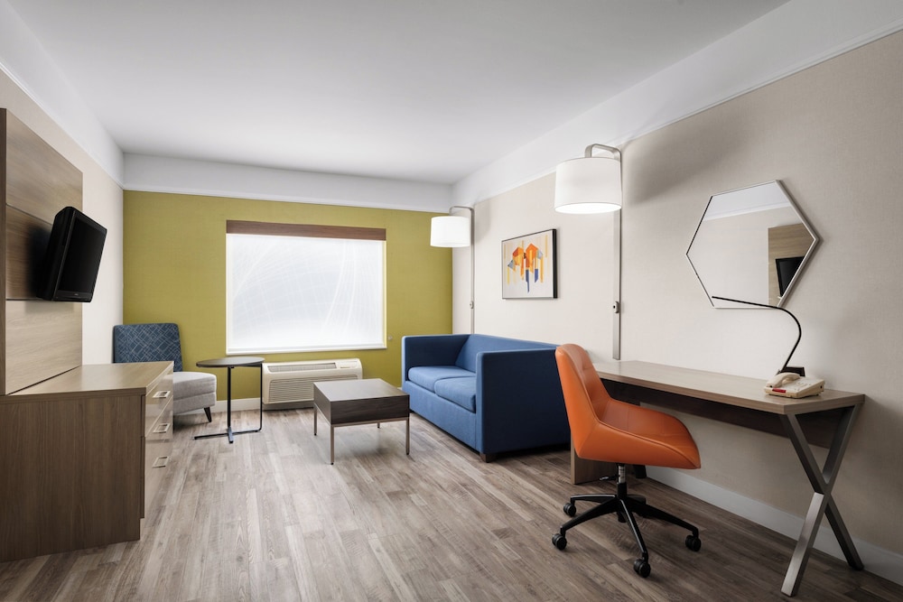 Holiday Inn Express Hotel & Suites San Dimas by IHG - photo 28