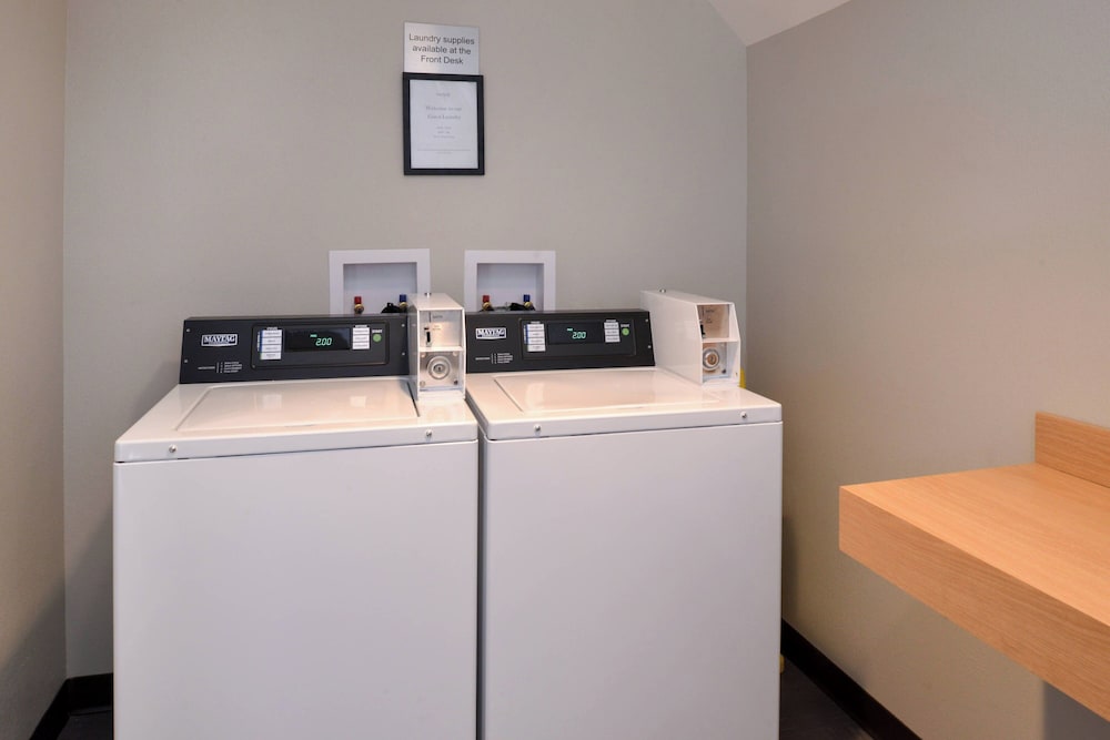 Fairfield Inn & Suites by Marriott Arlington Six Flags - photo 34