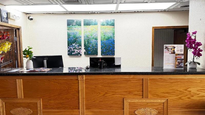 SureStay Plus Hotel by Best Western Wytheville - photo 3