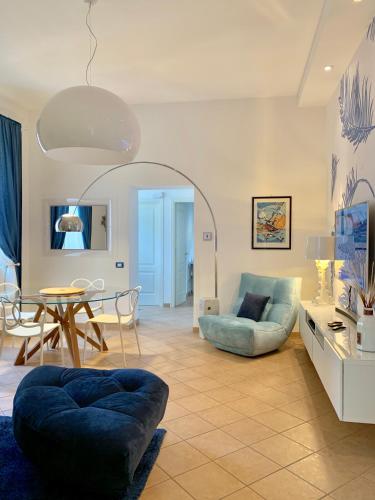 Carducci 13 B — 4-Star Luxury Hotel in Forte Dei Marmi, Italy