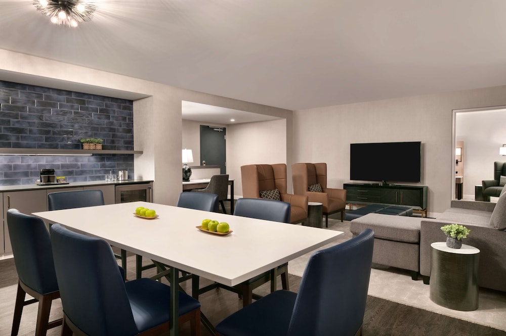 DoubleTree by Hilton Canton Downtown - photo 22