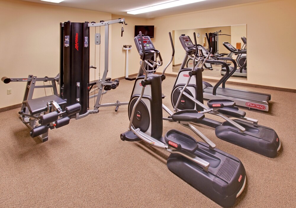 Candlewood Suites Williston by IHG - photo 27