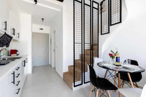 Pagani Blue Luxury Maisonette B2 — 4-Star Luxury Hotel in Kalamata, Greece