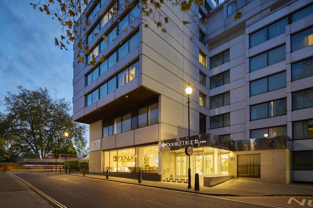 DoubleTree by Hilton Hotel London Hyde Park — 4-Star Luxury Hotel in London, United Kingdom