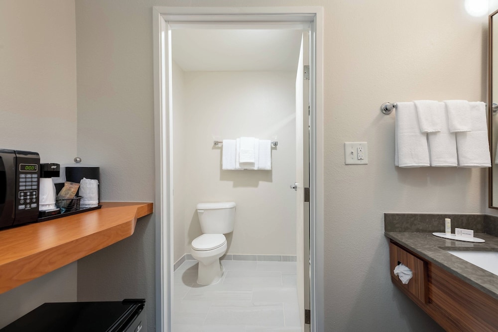 Fairfield Inn By Marriott Savannah Airport - photo 25