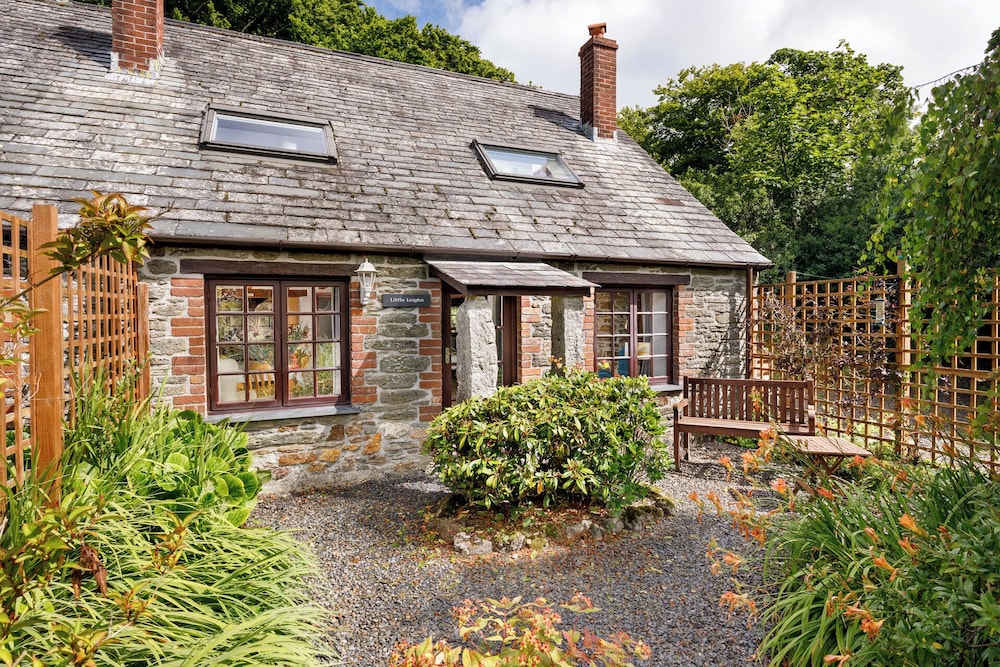 Little Leighs in Launceston, United Kingdom