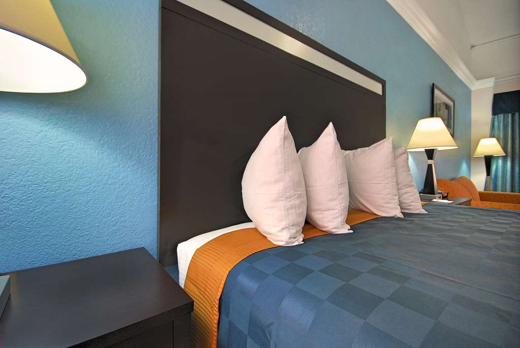 Americas Best Value Inn Sinton - photo 8