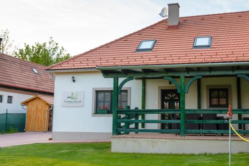 Tündérgyöngye Apartmanház — Zirc — photo 4