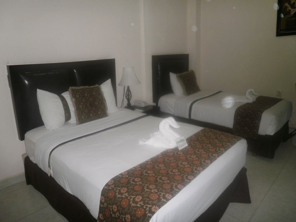 Hotel Esmeralda's