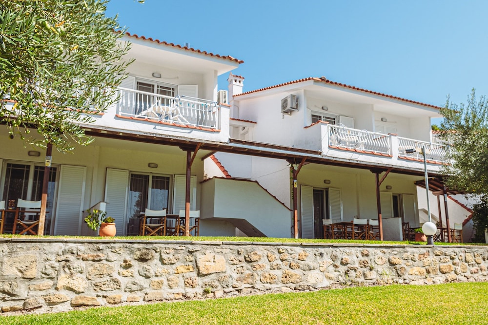 Mola Kalyva Suites - last minute hotel in Kassandreia