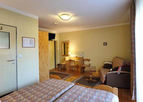 Pensjonat Tara — hotel in Jelesnia