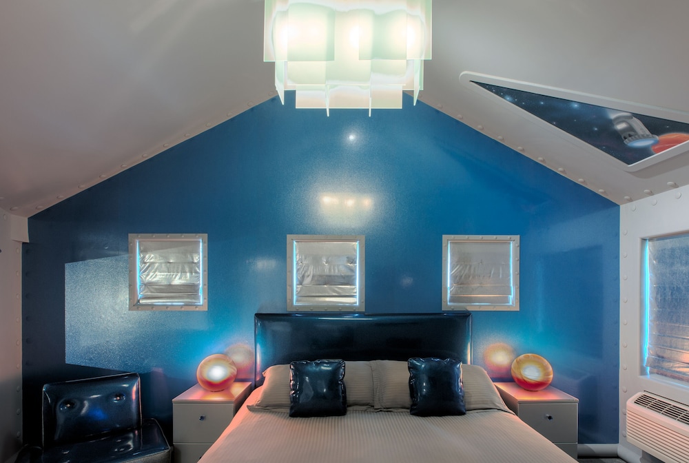 The Roxbury - photo 55