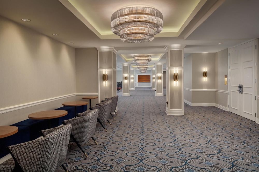 Skirvin Oklahoma City a Hilton Hotel - photo 38