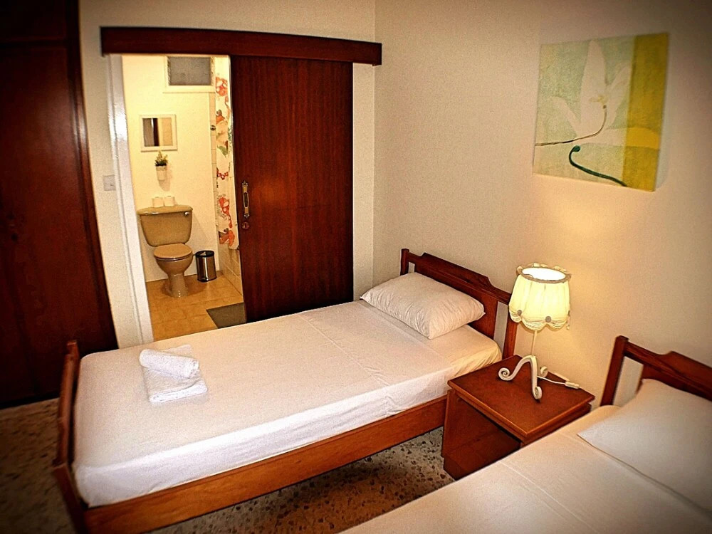 Napa Central Apartment