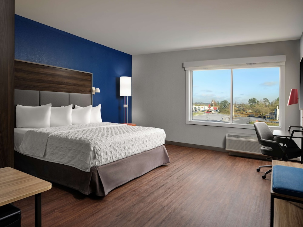 Tru By Hilton Tupelo - photo 11